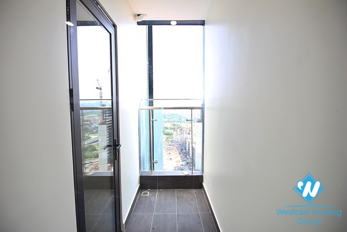 Unfurnished duplex apartment in Sunshine City for rent